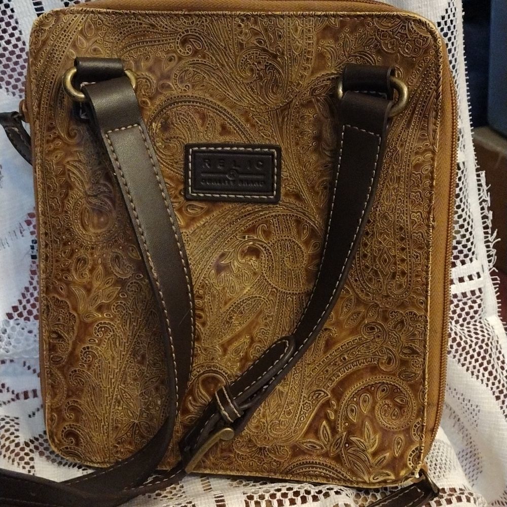 Relic crossbody bag  